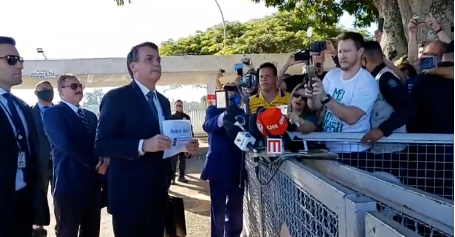 V Deo Bolsonaro Ataca A Folha De S Paulo E Manda Jornalistas Calarem A